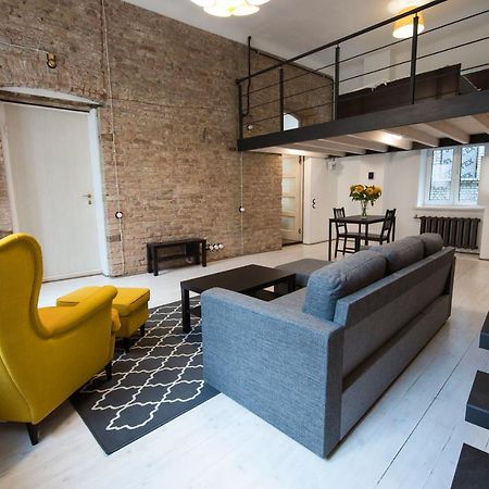 Stylish Studio Apartment In The Heart Of Rīga Exterior foto